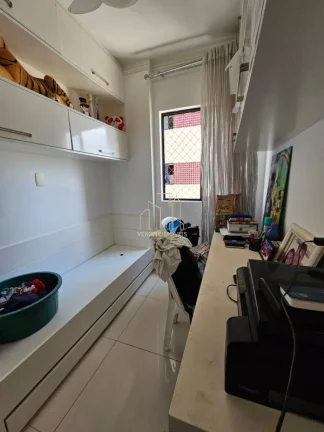 Imagem Apartamento à venda no Stiep, Salvador-BA: 3 quartos, 1 suíte, 1 sala, 2 banheiros, 1 vaga e 70m². Confira!