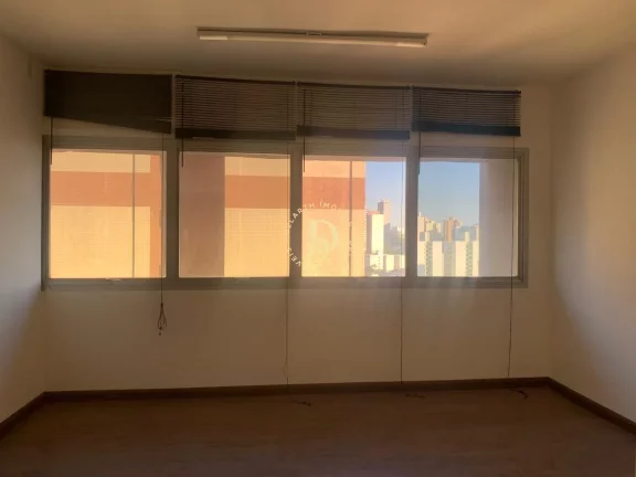 Imagem Sala Comercial - Edifício Vip Center - 32m2