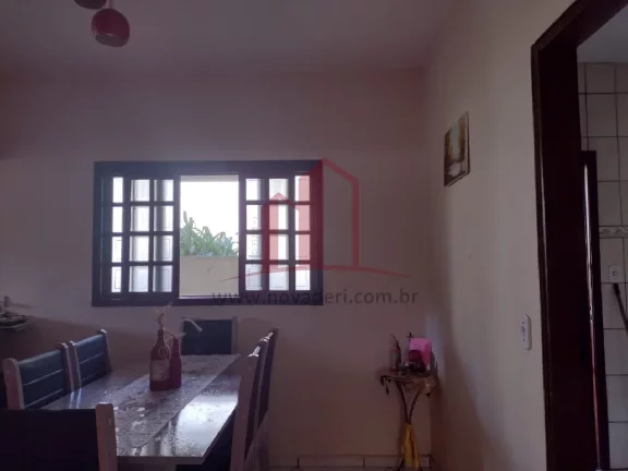 Imagem Casa à venda em Caieiras-SP, no Jardim Monte Alegre: 3 quartos, 1 suíte, 2 salas, 2 banheiros, 2 vagas de garagem e 99m². Confira!