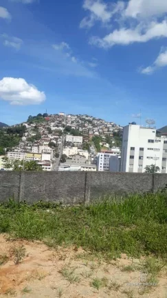 Imagem Terreno à venda, 720 m² por R$ 290.000,00 - Jardim Europa - Teresópolis/RJ
