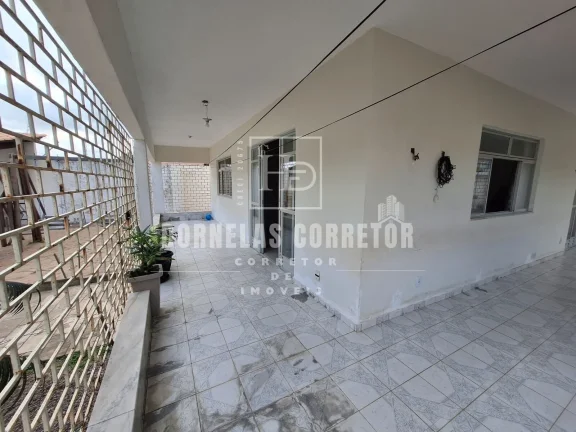 Imagem Casa em Janga Paulista, 3 min. do mar. 5qtos 3sts.3vgs de esquina em oferta