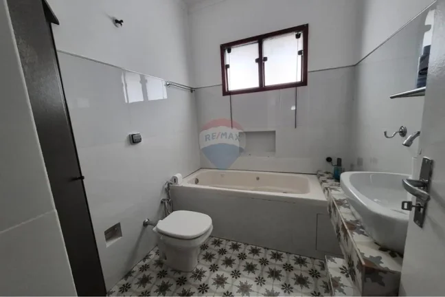 Imagem Casa Comercial em Votorantim: Ampla e Bem Localizada!
