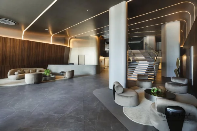 Imagem Apartamento 4 ou + dormitórios para Venda em Balneário Camboriú / SC no bairro Centro