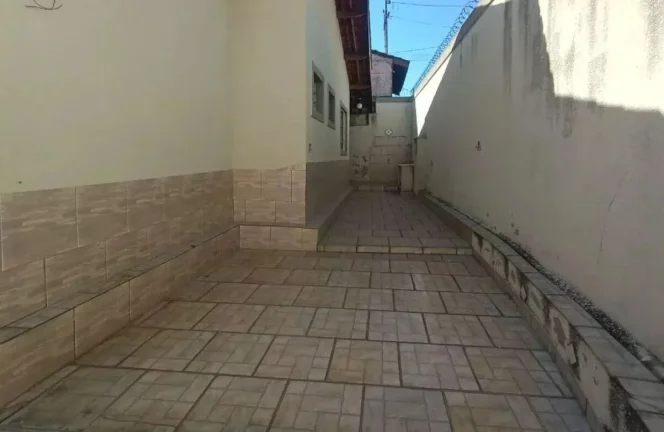 Imagem Casa para Venda em Atibaia, Jardim Das Cerejeiras, 3 dormitórios, 1 suíte, 2 banheiros, 2 vagas