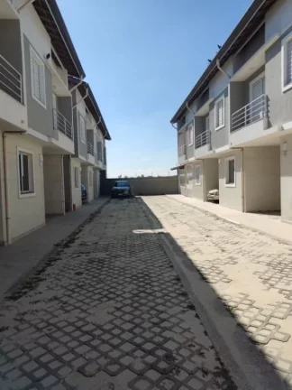 Imagem Sobrado com 3 dormitórios para alugar, 90 m² por R$ 2.319,00/mês - Jardim Casa Branca - Suzano/SP