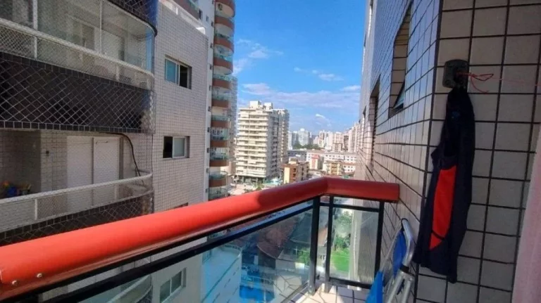 Imagem Apartamento à Venda em Vila Tupi, Praia Grande - SP