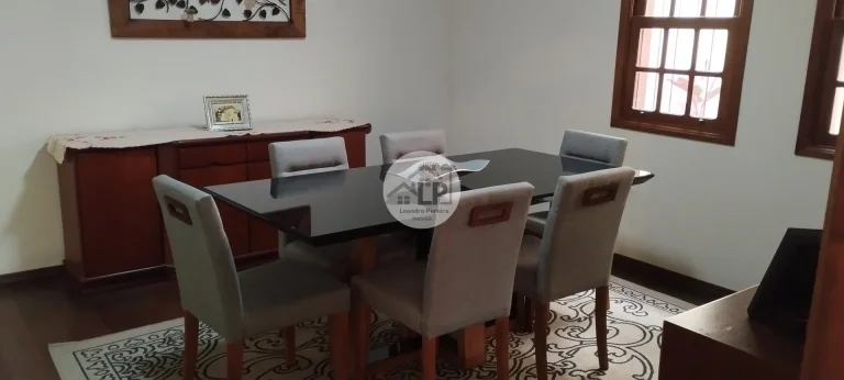 Imagem Vende-se casa no bairro Niterói em Volta Redonda