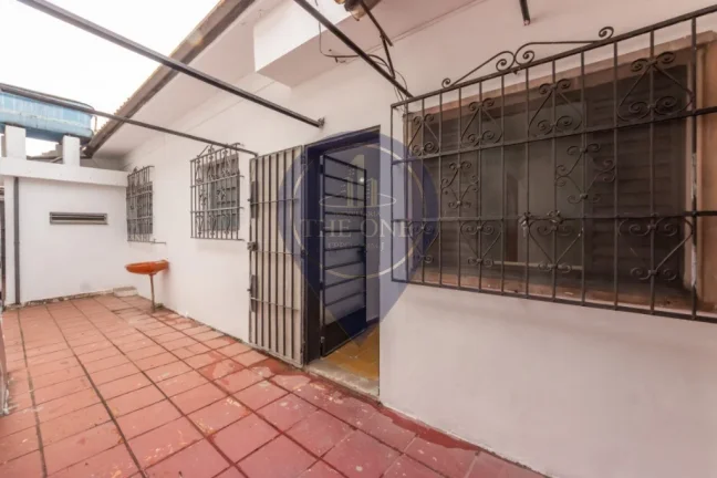 Imagem Casa à venda na Vila da Saúde, São Paulo-SP: 3 quartos, 1 suíte, 2 salas, 3 banheiros, 2 vagas, 174m². Confira!