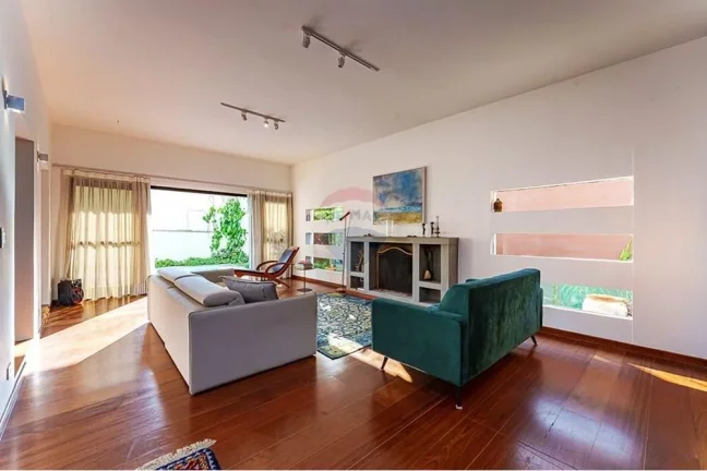 Imagem Linda e espaçosa casa na Vila Tramontano com 460m² 4 Suítes 4 Vagas com piscina e churrasqueira