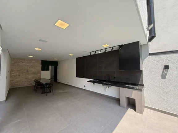 Imagem Casa à Venda no Condomínio Nova Jaguari com Piscina e Salão