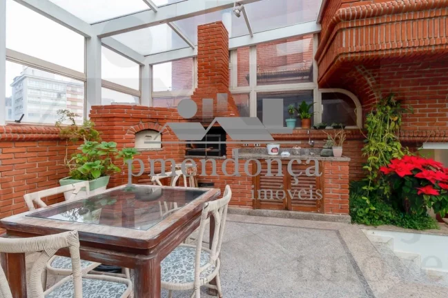 Imagem Maravilhosa Cobertura Duplex em Higienópolis com 580m², 4 suítes e 5 vagas.