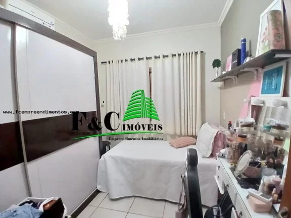 Imagem Casa para Venda em Limeira, Jardim Ipanema, 2 dormitórios, 1 banheiro, 2 vagas