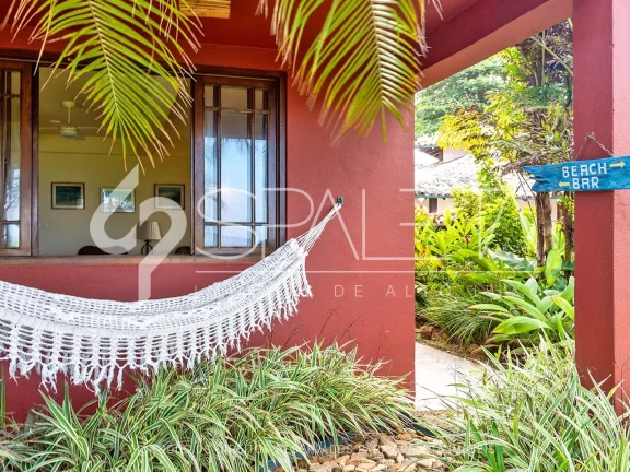 Imagem Linda residência com praia no quintal à venda em Guaecá São Sebastião
