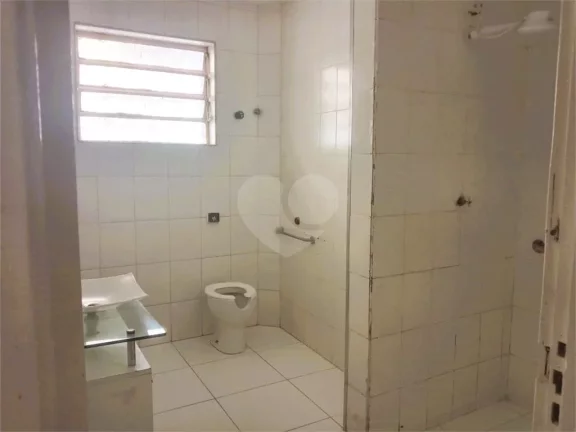 Imagem Casa à venda ou para alugar com 7 quartos, sendo 2 suítes, em Butantã, São Paulo - SP