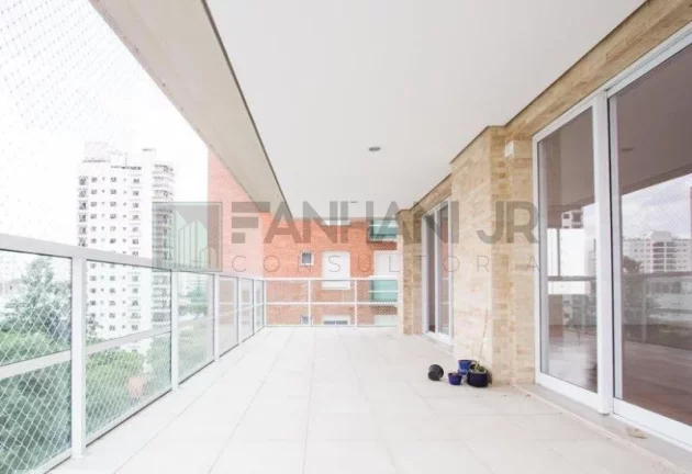 Imagem Imperdível: Apartamento à venda em Moema, São Paulo-SP, com 4 quartos, 2 suítes, 5 banheiros, 4 vagas de garagem e 215m²