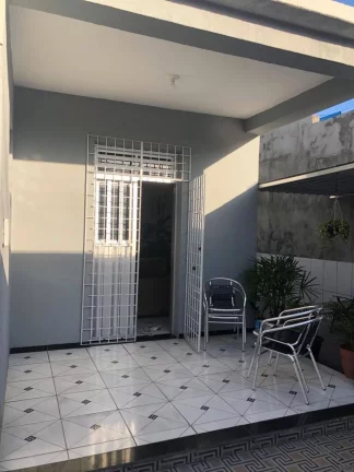 Imagem Casa à venda no Dezoito do Forte - 3 quartos, 3 wc, 150m² - Confira!