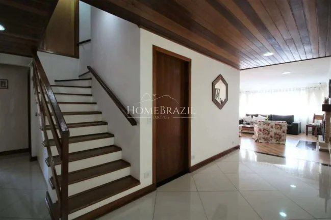 Imagem Casa à venda, com 5 quartos, 283m2