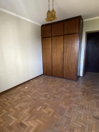 Imagem Amplo apartamento localizado próximo à Avenida Independência, com 132 m² de área útil distribu...