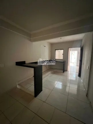Imagem Casa à venda no Condomínio Moradas, no bairro Recreio dos Bandeirantes, em Uberaba