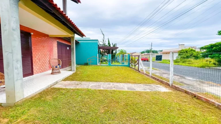 Imagem Fortes Imóveis vende Sobrado em Capão Novo