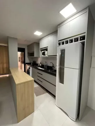 Imagem Cobertura Alto padrão com 2 dormitórios sendo 1 suíte e 2 vagas de garagem em Camboriú