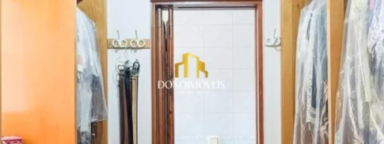 Imagem ImÃ³vel amplo Ã  venda com 3 quartos, sendo todos suÃ­tes, e 4 banheiros no total. Este imÃ³vel estÃ...
