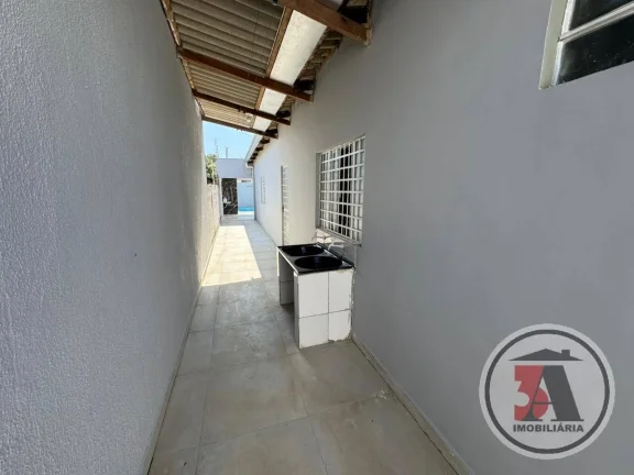 Imagem Casa nova com piscina no Grenville