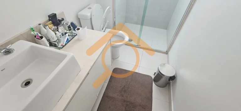 Imagem Apartamento de luxo no Condomínio Domínio Marajoara: 3 quartos, 3 suítes, 2 salas, 5 banheiros, 3 vagas, 190m² em SP. Venha conferir!