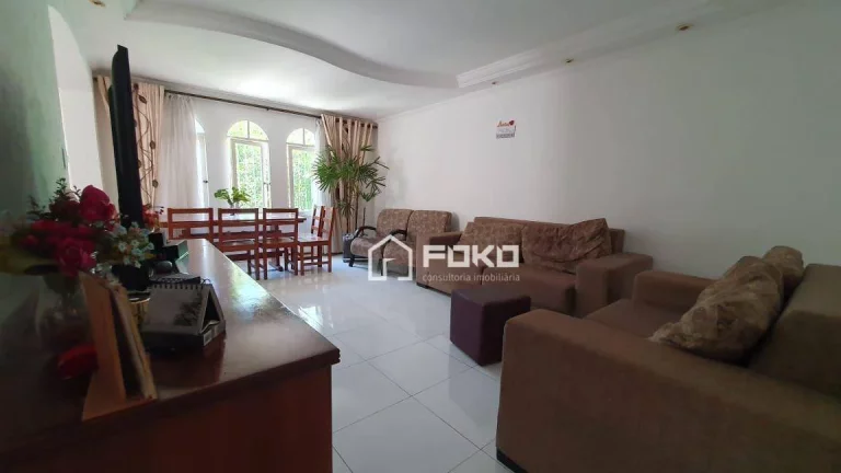 Imagem Sobrado com 4 dormitórios à venda, 350 m² por R$ 1.299.000,00 - Jardim Santa Cecília - Guarulhos/SP