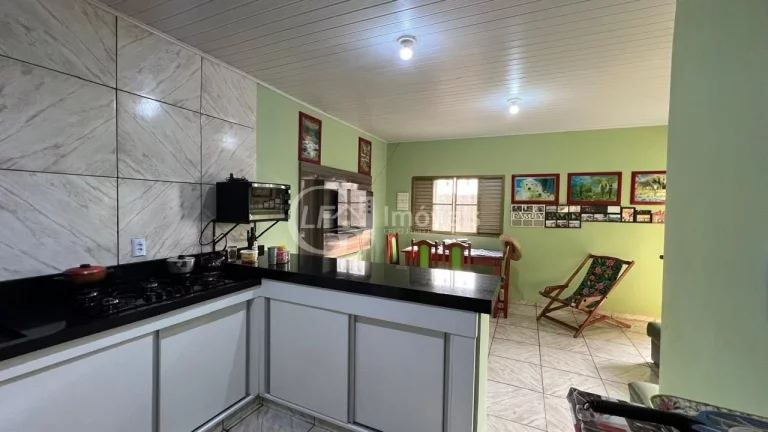 Imagem Casa à venda em Campo Grande-MS, Vila Nogueira: 4 quartos, 2 salas, 2 banheiros, 3 vagas de garagem - 134,00m². Aproveite!