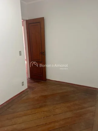 Imagem Este espaçoso apartamento de 100 m² está localizado em uma das regiões mais tradicionais de Camp...