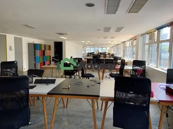 Imagem Vende-se meia laje comercial (REFORMADA E ALUGADA) na Faria Lima em prédio