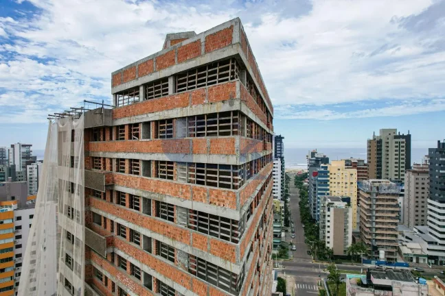 Imagem Apartamento á venda com 1 suíte no centro de Torres/RS