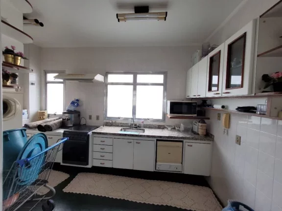 Imagem TOMBO – COBERTURA DUPLEX, LOCALIZAÇÃO PRIVILEGIADA, AMPLO, CLARO E SUPER AREJADO, 130 M² ÚTEIS, GARAGEM NO PRÉDIO.