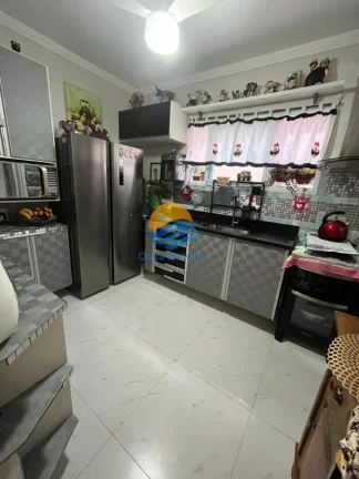 Imagem Linda casa triplex em condomínio em Santos no Marapé
