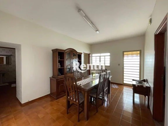 Imagem Casa com 4 dormitórios, por R$ 820.000 - Vila Aparecida - Rio Claro/SP