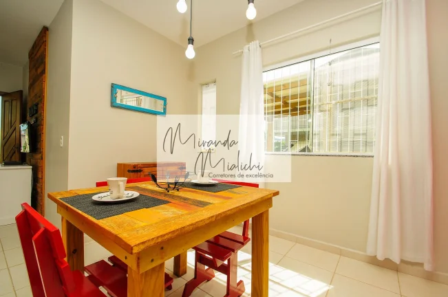 Imagem Charmosa Casa no Coração de Rio Vermelho