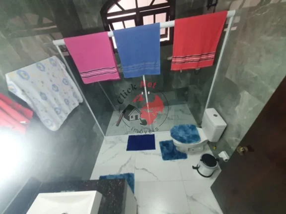 Imagem Sobrado para Venda no bairro Jardim das Maravilhas, 4 dormitórios, 1 suíte, 2 vagas