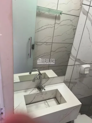 Imagem Casa com 2 dormitórios no Jardim Copacabana - Uberaba