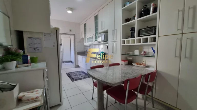Imagem BELO APARTAMENTO DE 03 QUARTOS, TODO REFORMADO, DISPONÍVEL PARA LOCAÇÃO, NA PRAIA DO CANTO, EM VITÓRIA/ES!