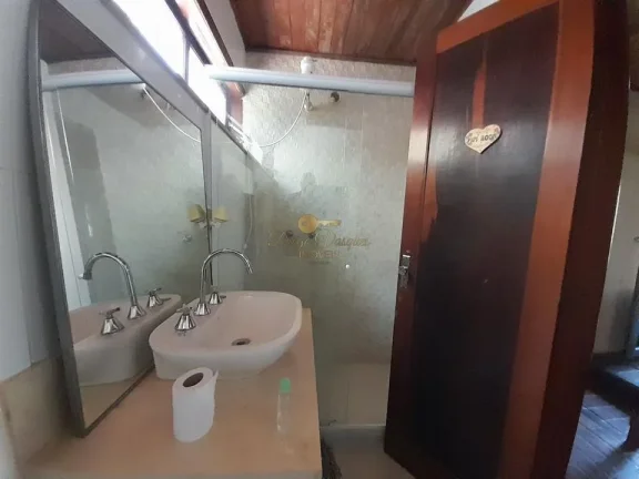 Imagem Casa em Condomínio para Venda em Teresópolis / RJ no bairro Colônia Alpina