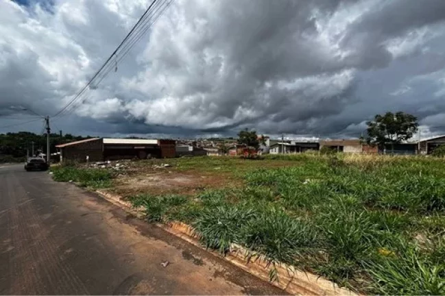 Imagem Terreno residencial para venda em Jardim Adelinha, 200m2