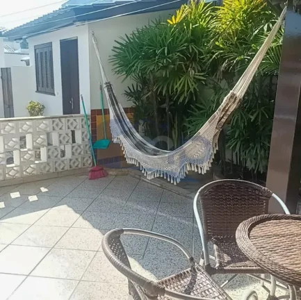 Imagem Casa á venda com 6 dormitórios no centro de Torres/RS