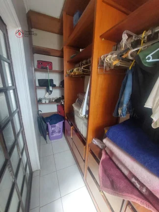 Imagem Sobrado a venda na Vila Zelina, a 9 minutos a p?(C) do Metrô Vila Prudente. 3 dormitórios, 1 com closet, 2 vagas de garagem cobertas, portão automático.