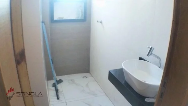 Imagem Sobrado com 2 dormitórios à venda, 80 m² por R$ 490.000,00 - Vila Caiçara - Praia Grande/SP