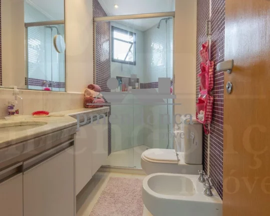 Imagem Apartamento Alto da Lapa com 4 sui­tes e 3 vagas, 248 m2