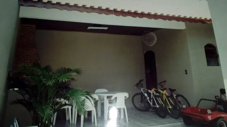 Imagem Casa para Venda em Itanhaém, Bopiranga, 3 dormitórios, 2 suítes, 2 banheiros, 10 vagas