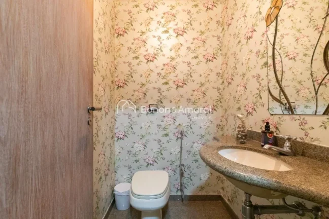Imagem Situado no coração do Cambuí, um dos bairros mais desejados de Campinas, este apartamento oferece...