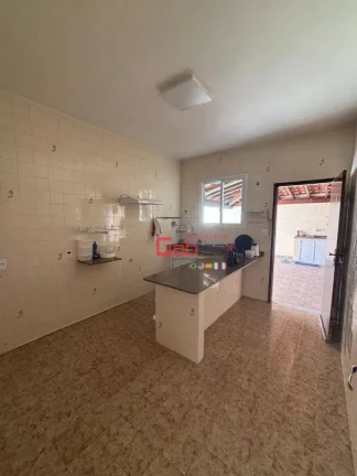 Imagem Casa com 3 dormitórios à venda, 130 m² por R$ 750.000,00 - Balneário São Pedro - São Pedro da Aldeia/RJ