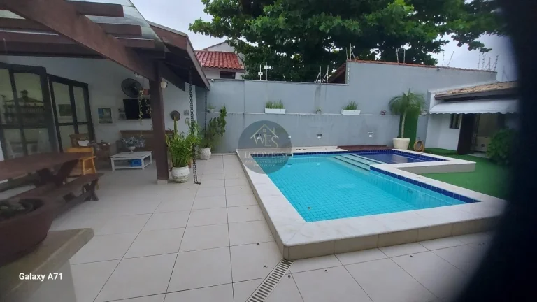 Imagem Casa para Venda em Itanhaém, Cibratel I, 5 dormitórios, 1 suíte, 3 banheiros, 3 vagas